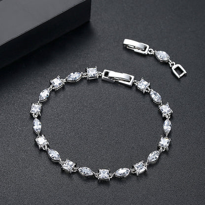 Noir Bracelet (Adjustable Size)